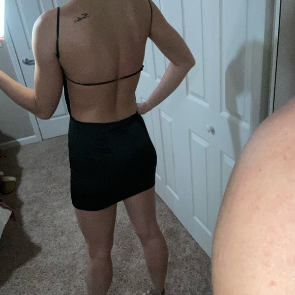 Dress - Picture 3 of 3